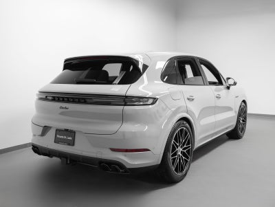 2026 Porsche Cayenne Turbo E-Hybrid