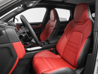 2026 Porsche Cayenne Turbo E-Hybrid