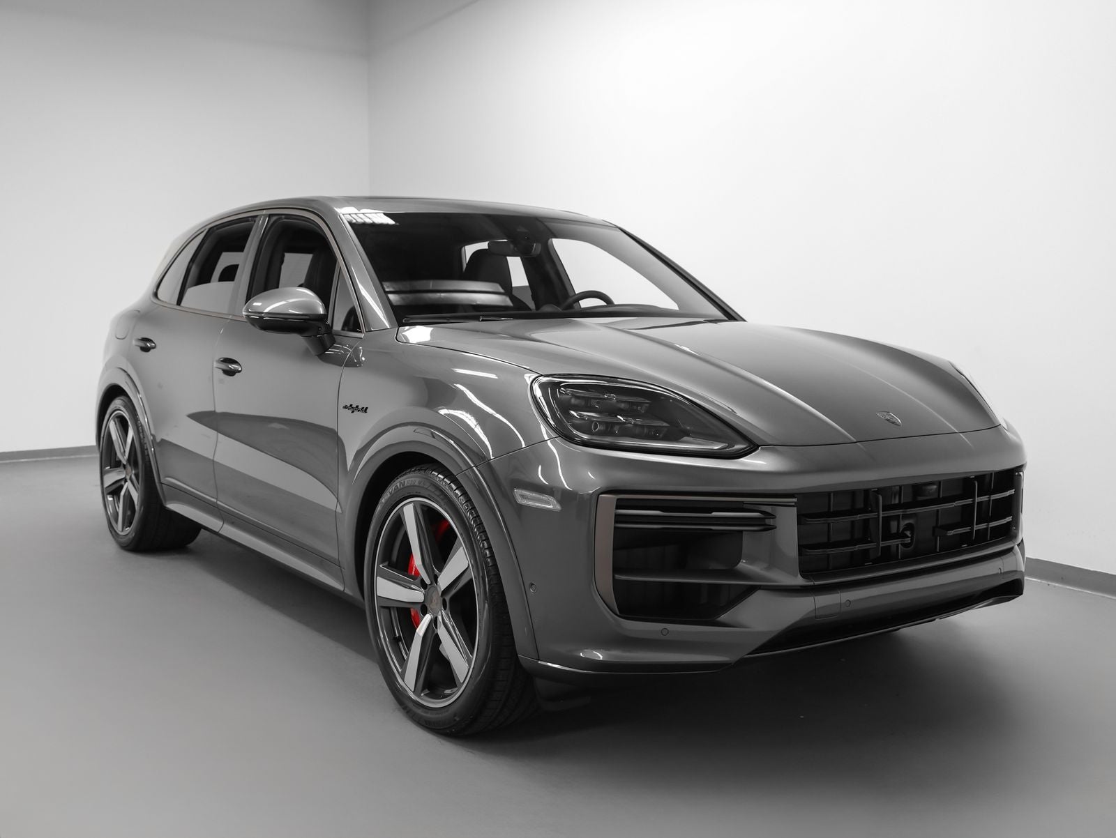 2025 Porsche Cayenne Turbo E-Hybrid