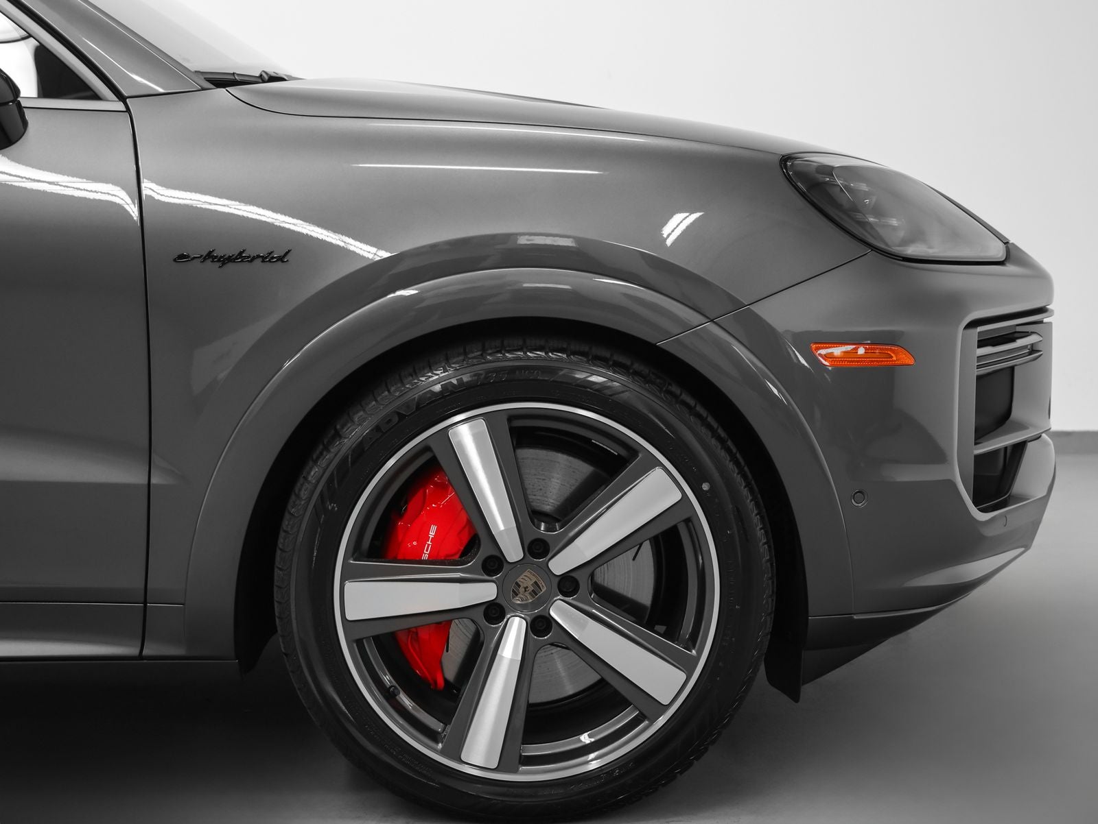 2025 Porsche Cayenne Turbo E-Hybrid