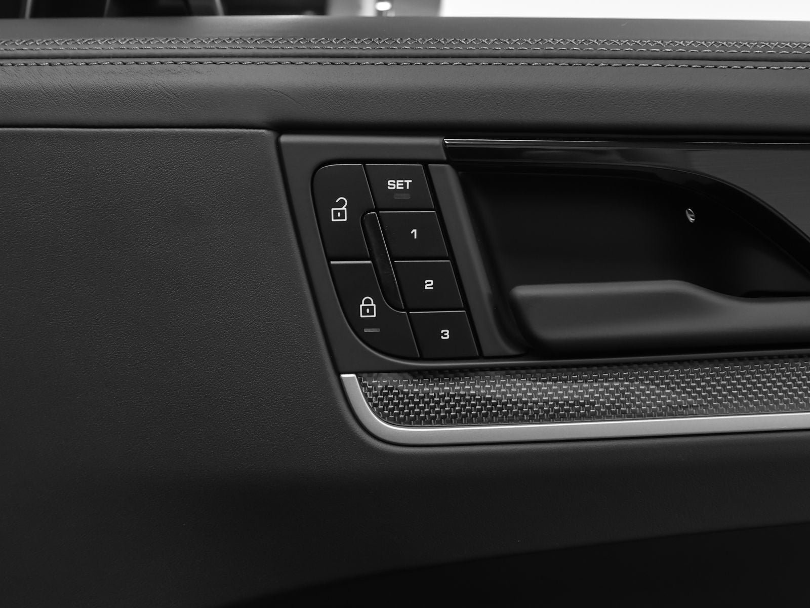 2025 Porsche Cayenne Turbo E-Hybrid