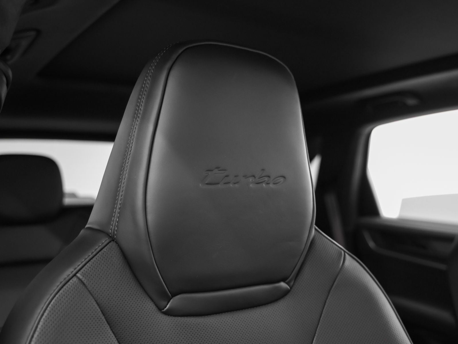 2025 Porsche Cayenne Turbo E-Hybrid