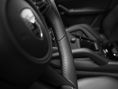 2025 Porsche Cayenne Turbo E-Hybrid