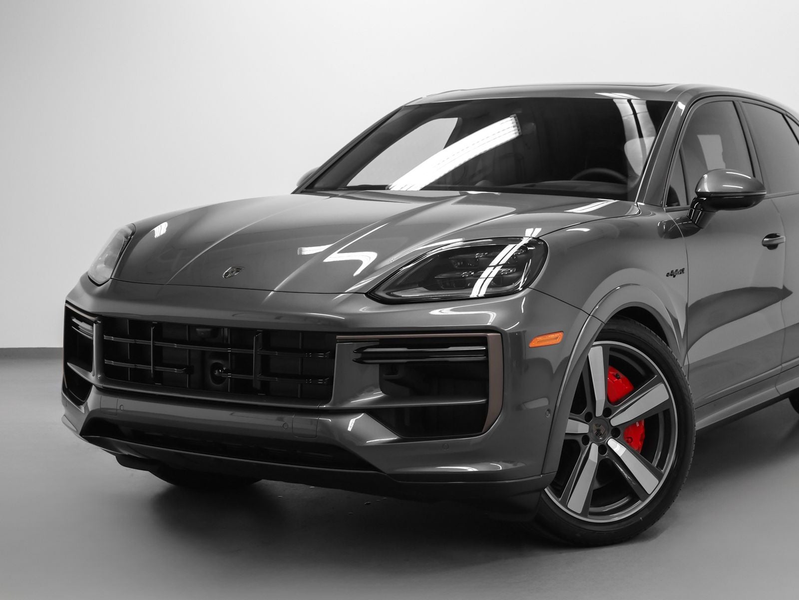 2025 Porsche Cayenne Turbo E-Hybrid