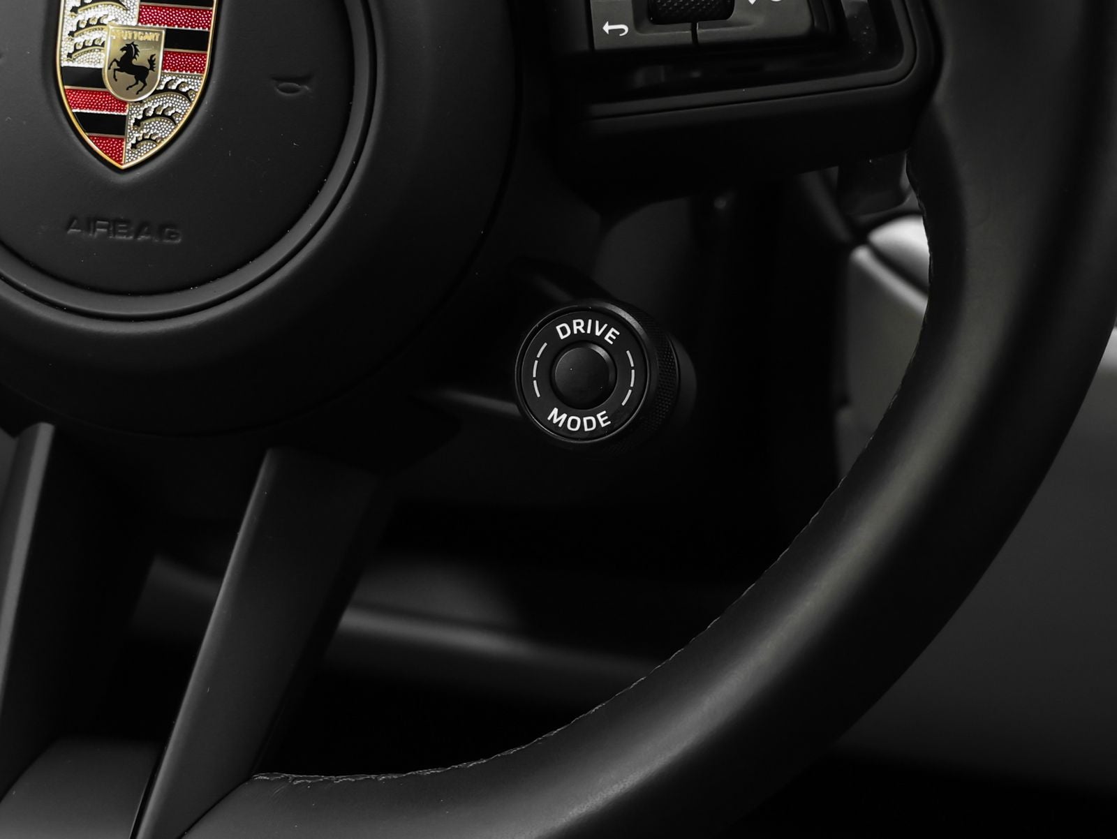 2024 Porsche Cayenne Coupe