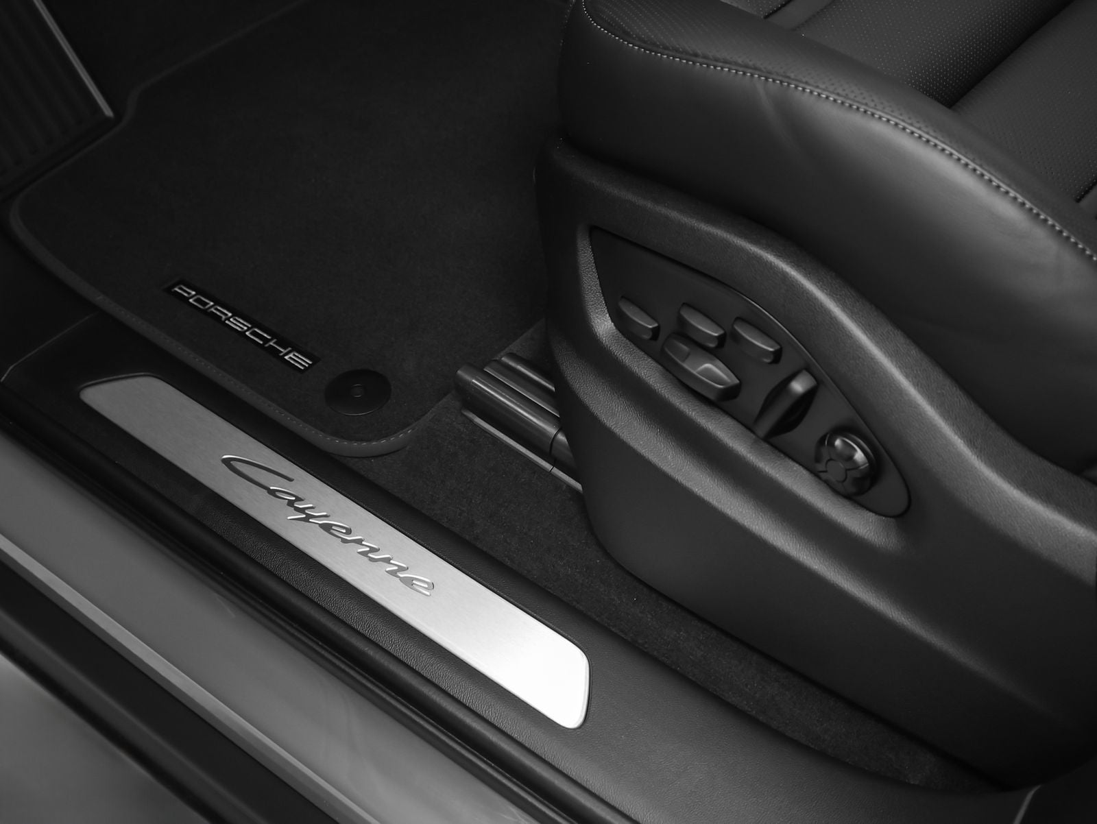 2026 Porsche Cayenne Coupe