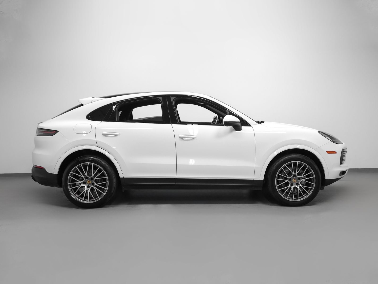 2023 Porsche Cayenne Coupe Platinum Edition