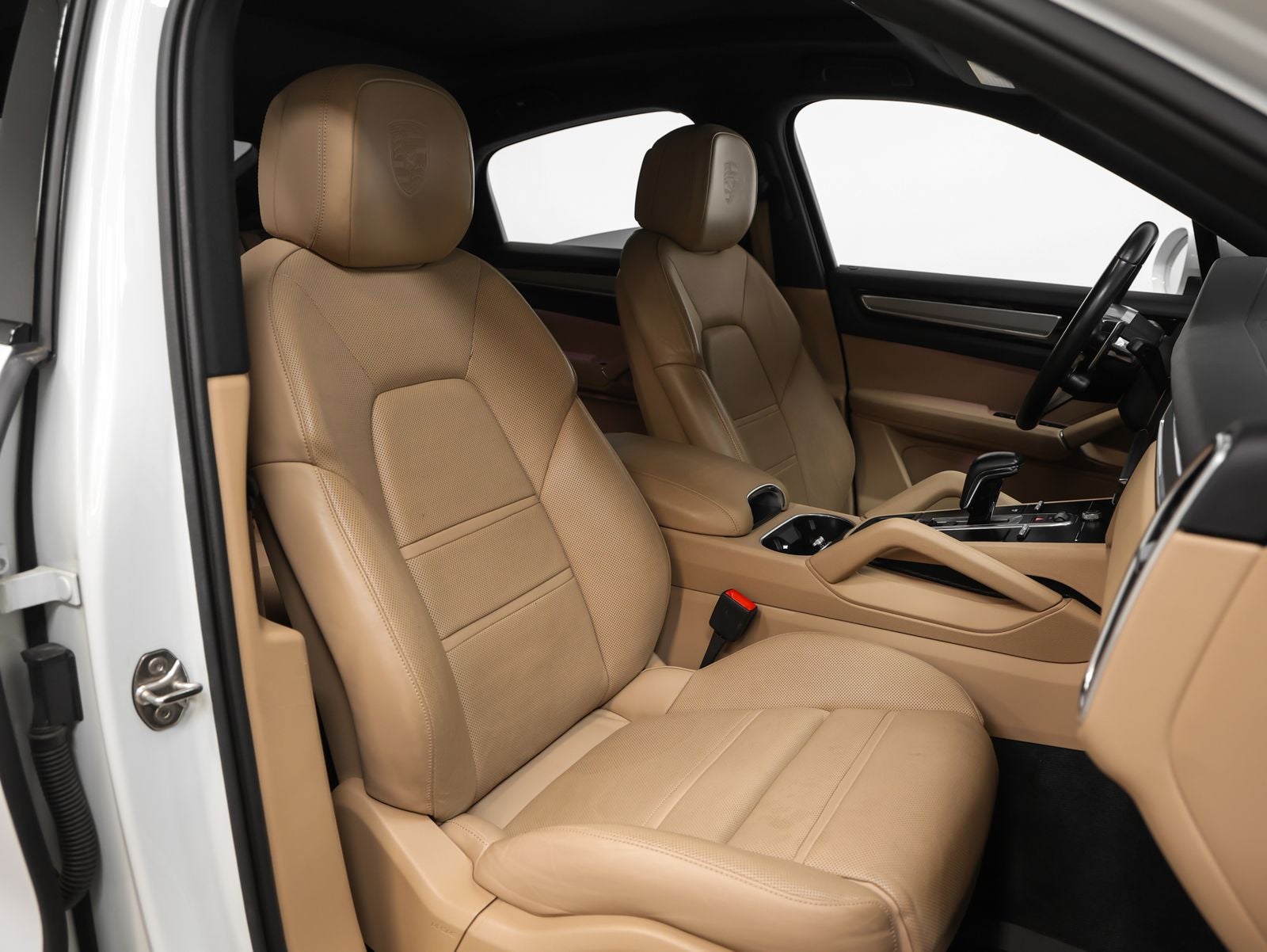 2023 Porsche Cayenne Coupe Platinum Edition