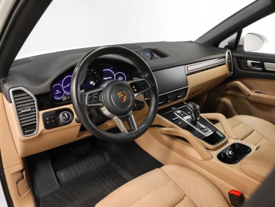 2023 Porsche Cayenne Coupe Platinum Edition