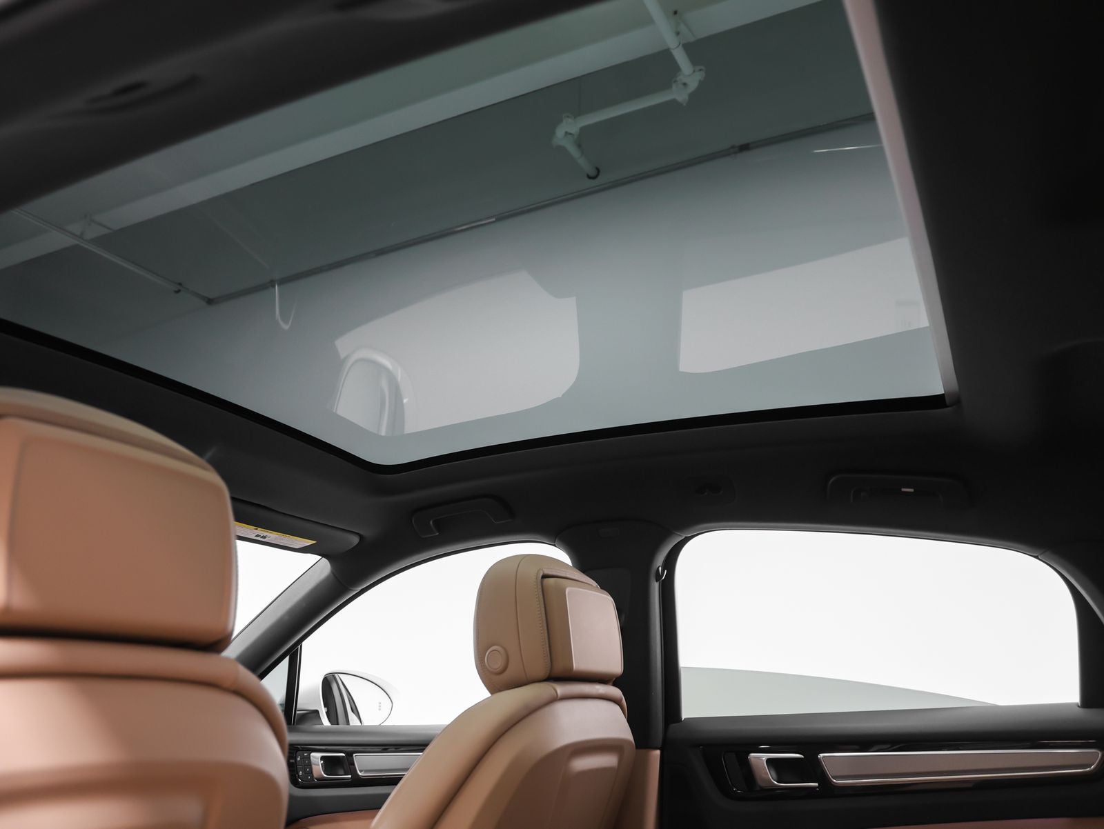 2023 Porsche Cayenne Coupe Platinum Edition