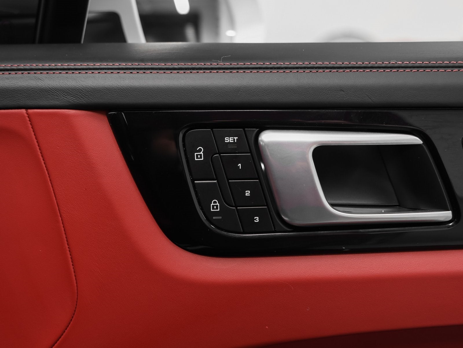 2022 Porsche Cayenne Cayenne Coupe Platinum Edition