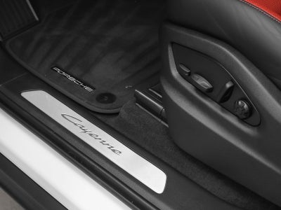 2025 Porsche Cayenne Coupe Base