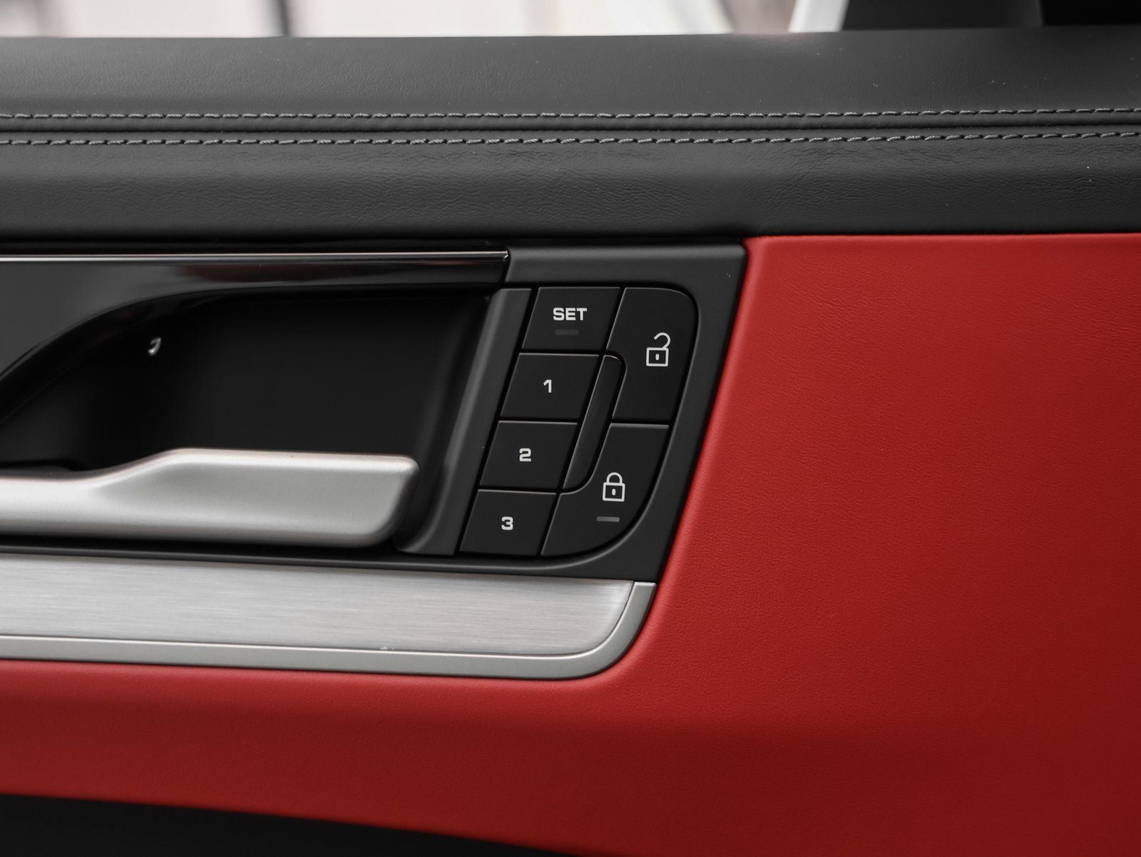 2025 Porsche Cayenne Coupe Base