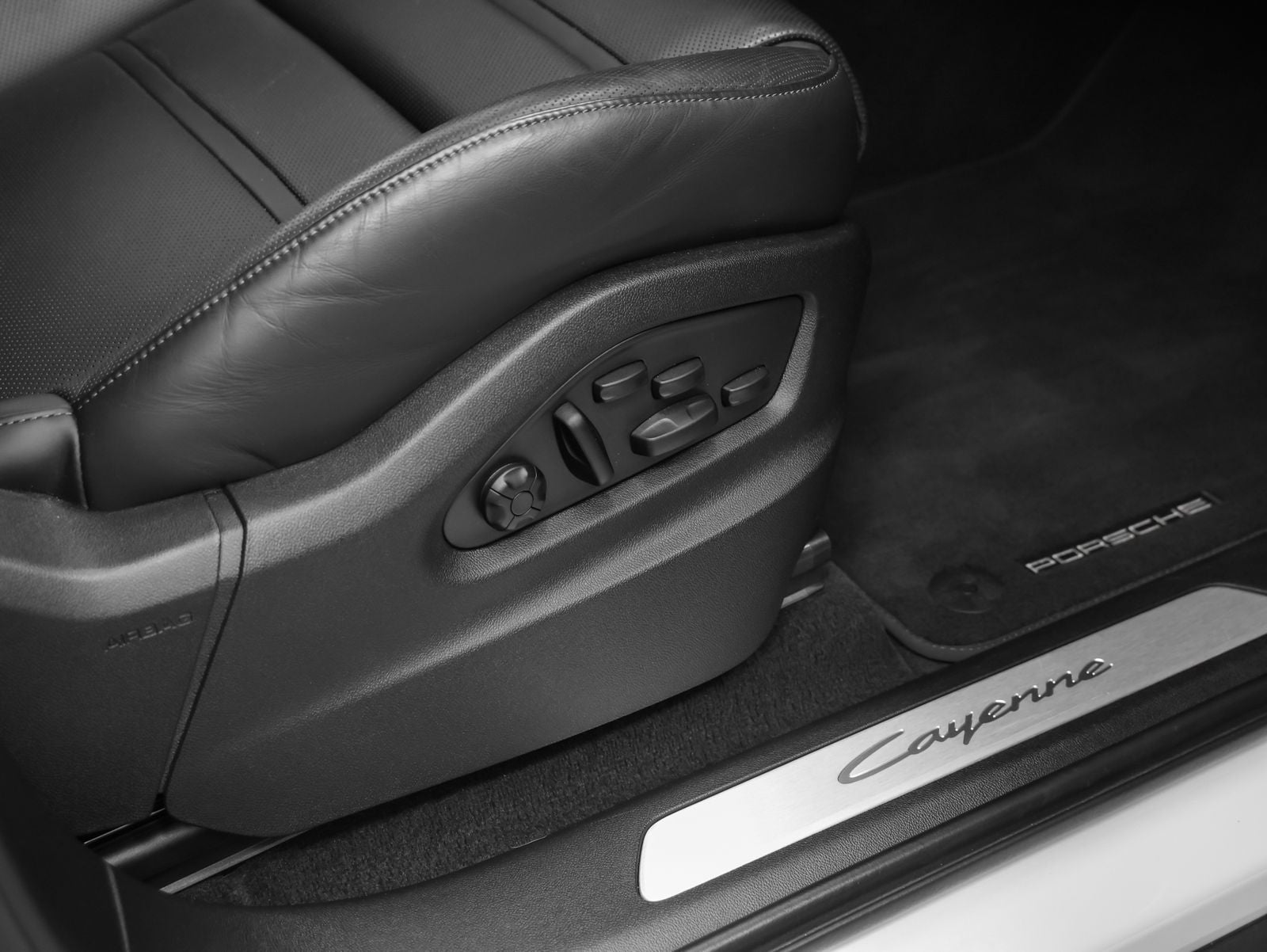 2024 Porsche Cayenne Coupe Base
