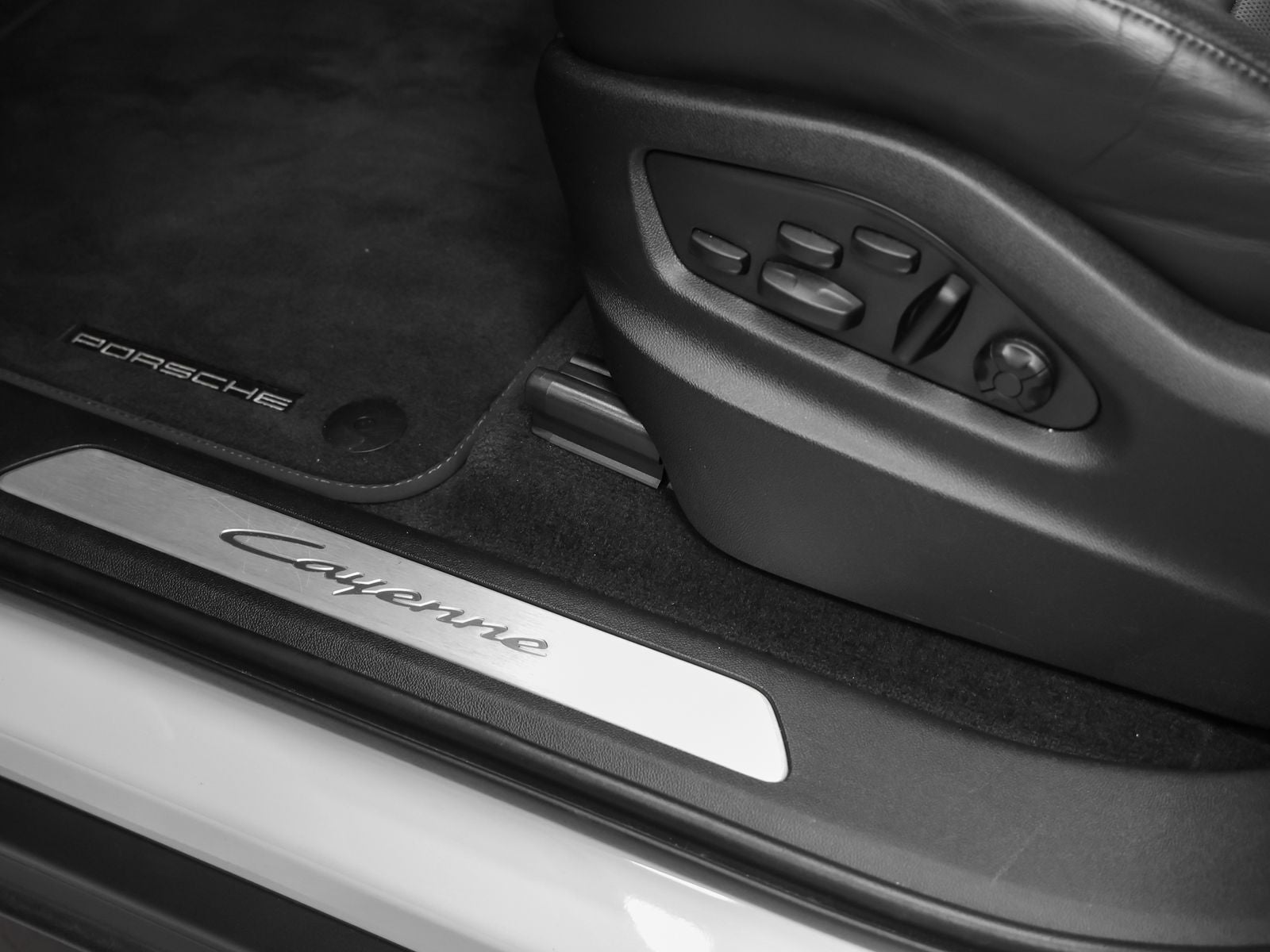 2024 Porsche Cayenne Coupe Base