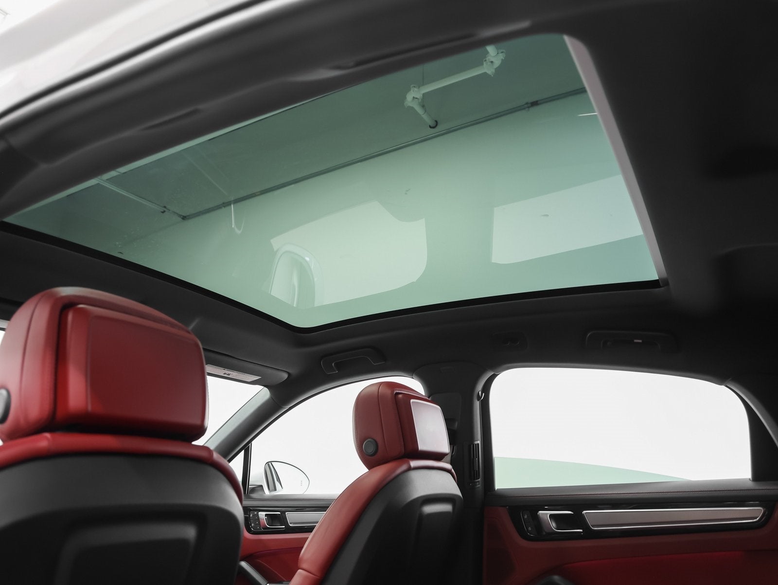 2022 Porsche Cayenne Coupe Platinum Edition