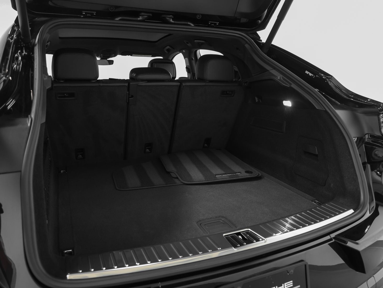 2025 Porsche Cayenne Coupe Base