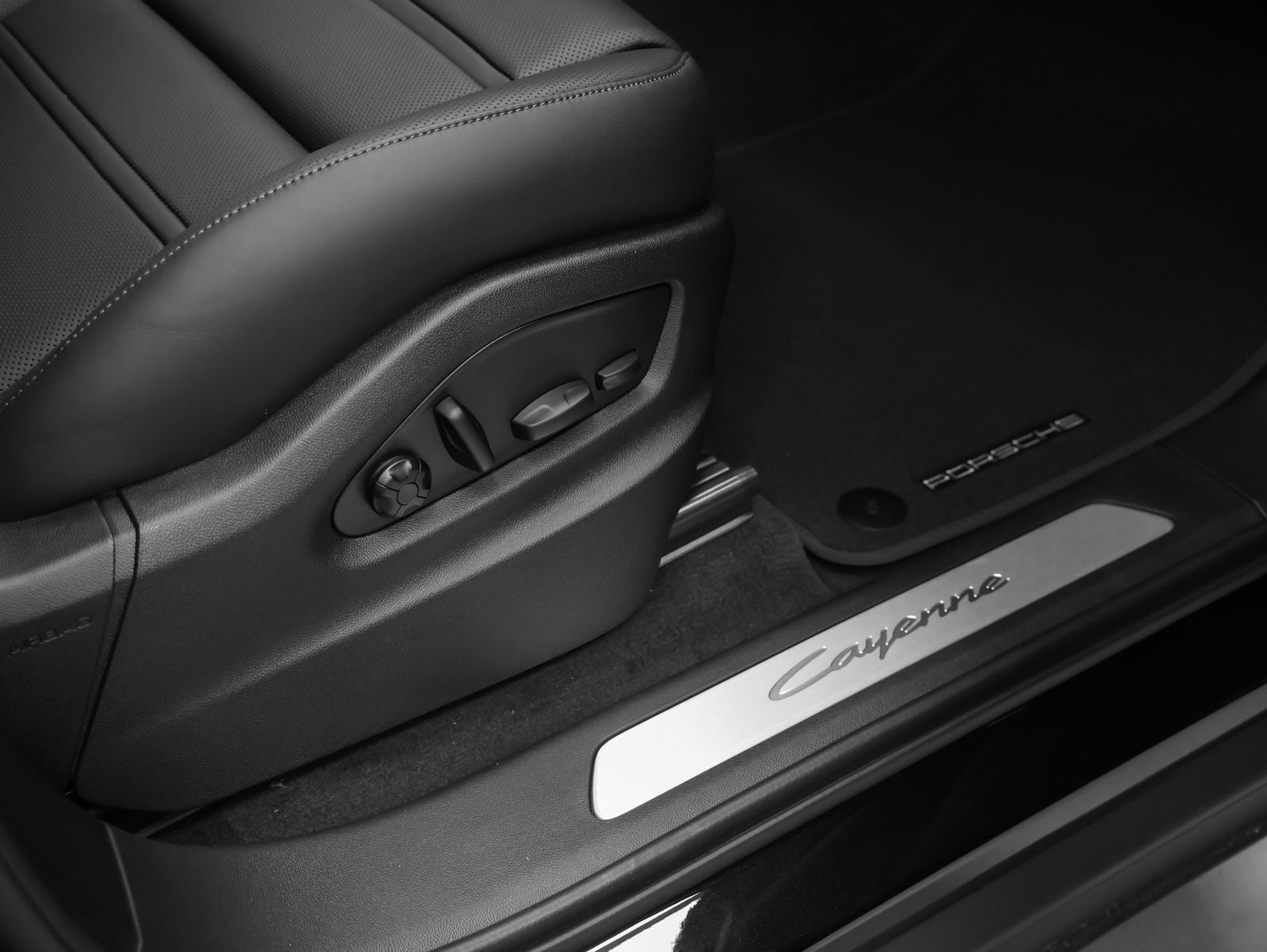 2026 Porsche Cayenne Coupe