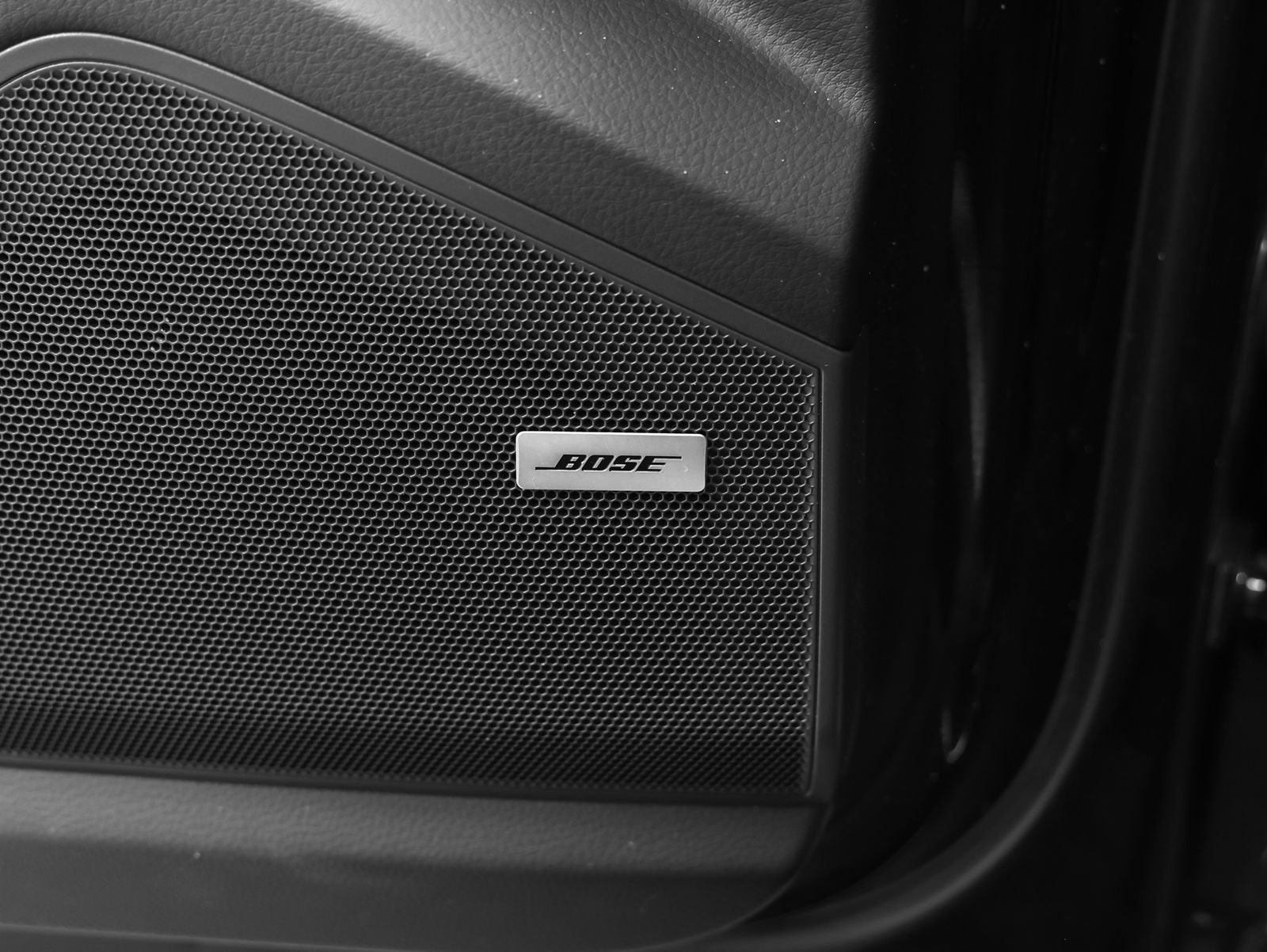 2022 Porsche Cayenne Cayenne Coupe Platinum Edition