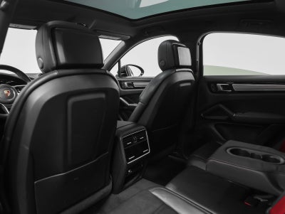 2022 Porsche Cayenne Cayenne Coupe Platinum Edition
