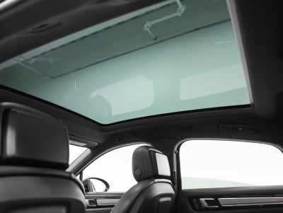 2022 Porsche Cayenne Cayenne Coupe Platinum Edition