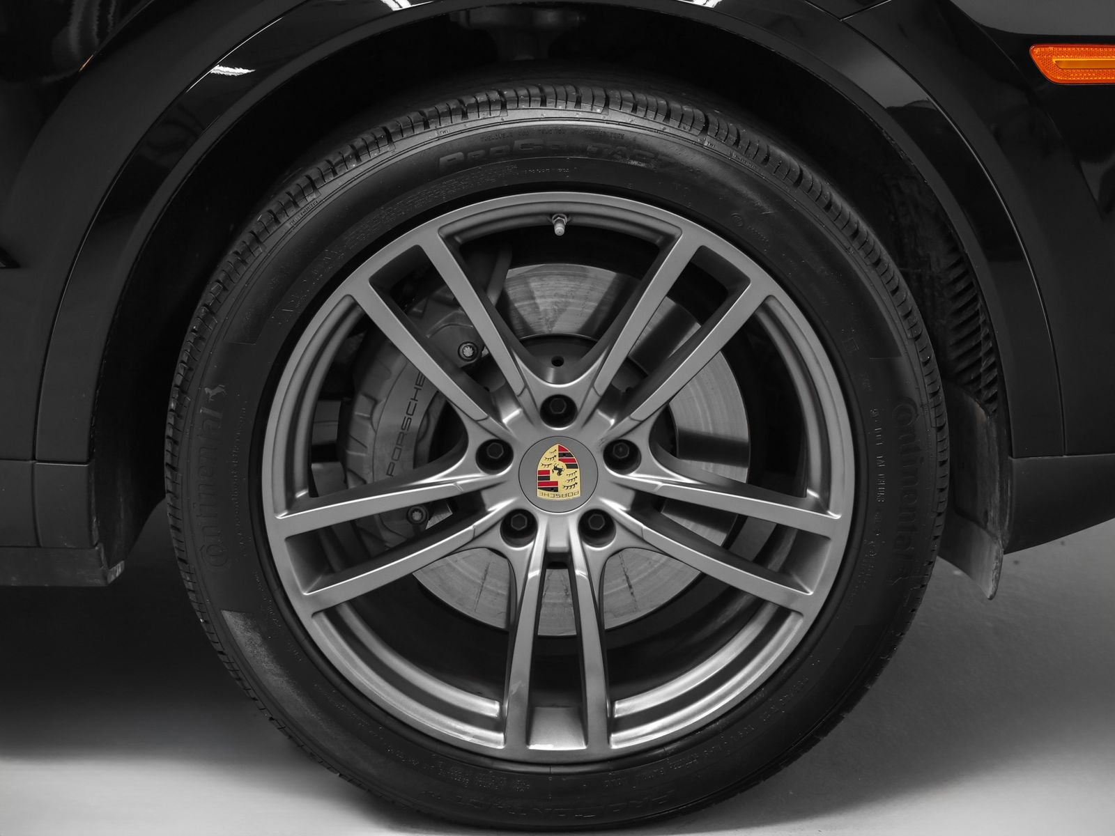 2023 Porsche Cayenne S Coupe