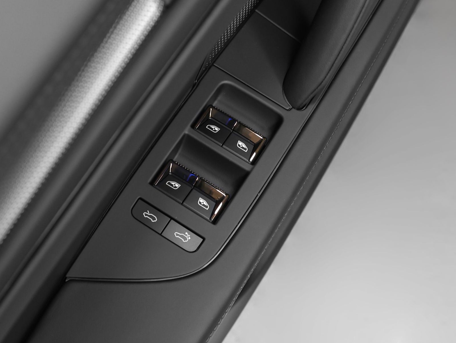 2026 Porsche Cayenne Cayenne S Coupe Electric