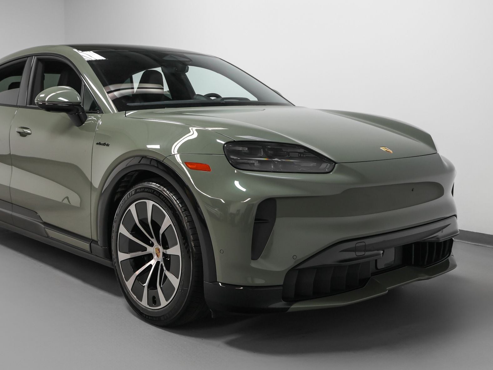 2026 Porsche Cayenne Cayenne S Coupe Electric