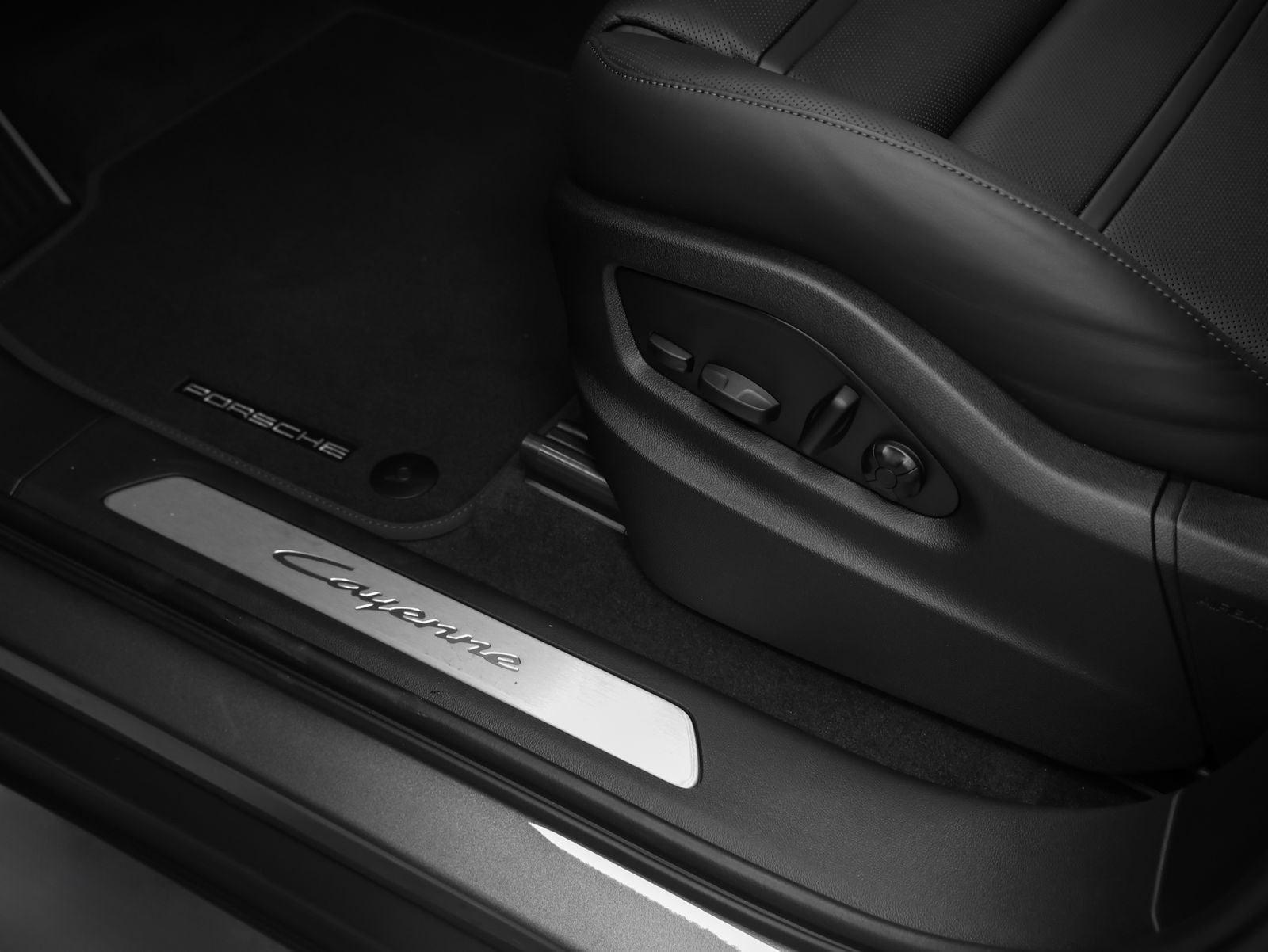 2026 Porsche Cayenne E-Hybrid Coupe