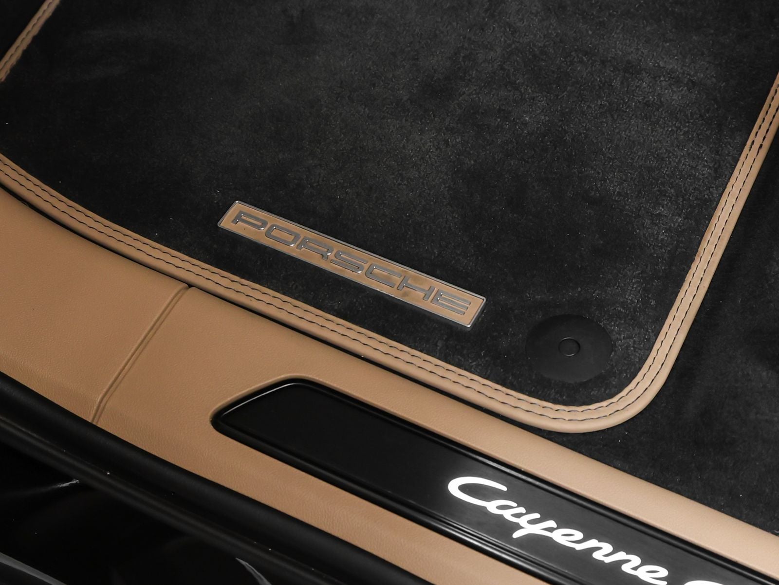 2023 Porsche Cayenne Cayenne GTS Coupe
