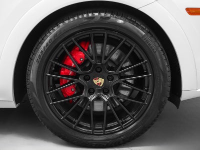 2023 Porsche Cayenne GTS Coupe