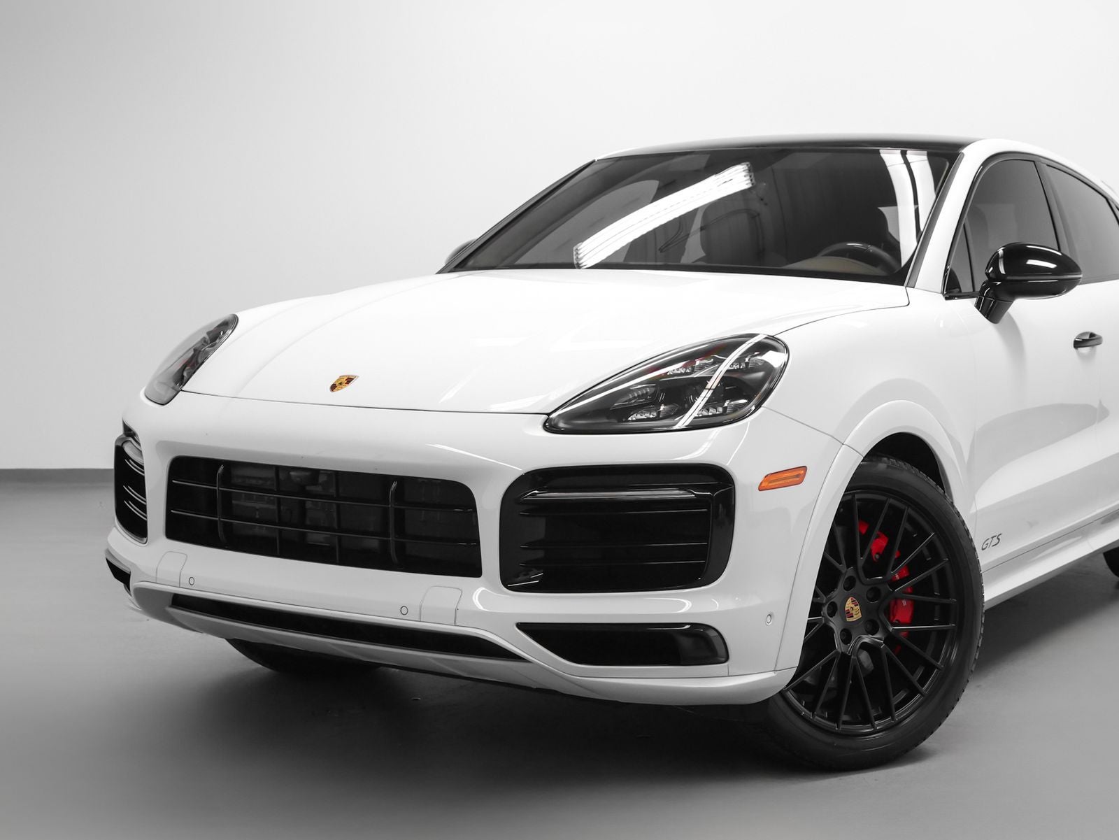 2023 Porsche Cayenne GTS Coupe