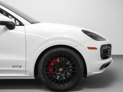 2022 Porsche Cayenne Cayenne GTS Coupe