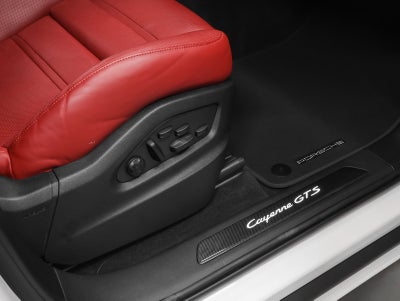 2022 Porsche Cayenne Cayenne GTS Coupe