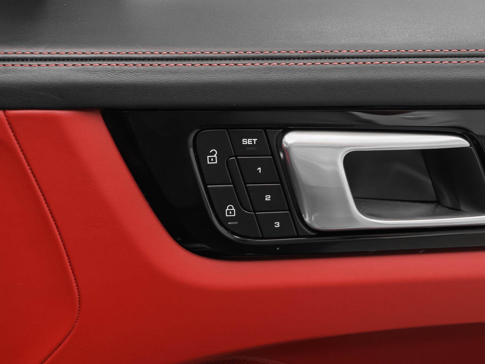 2022 Porsche Cayenne Cayenne GTS Coupe
