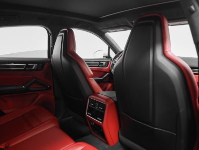 2022 Porsche Cayenne Cayenne GTS Coupe