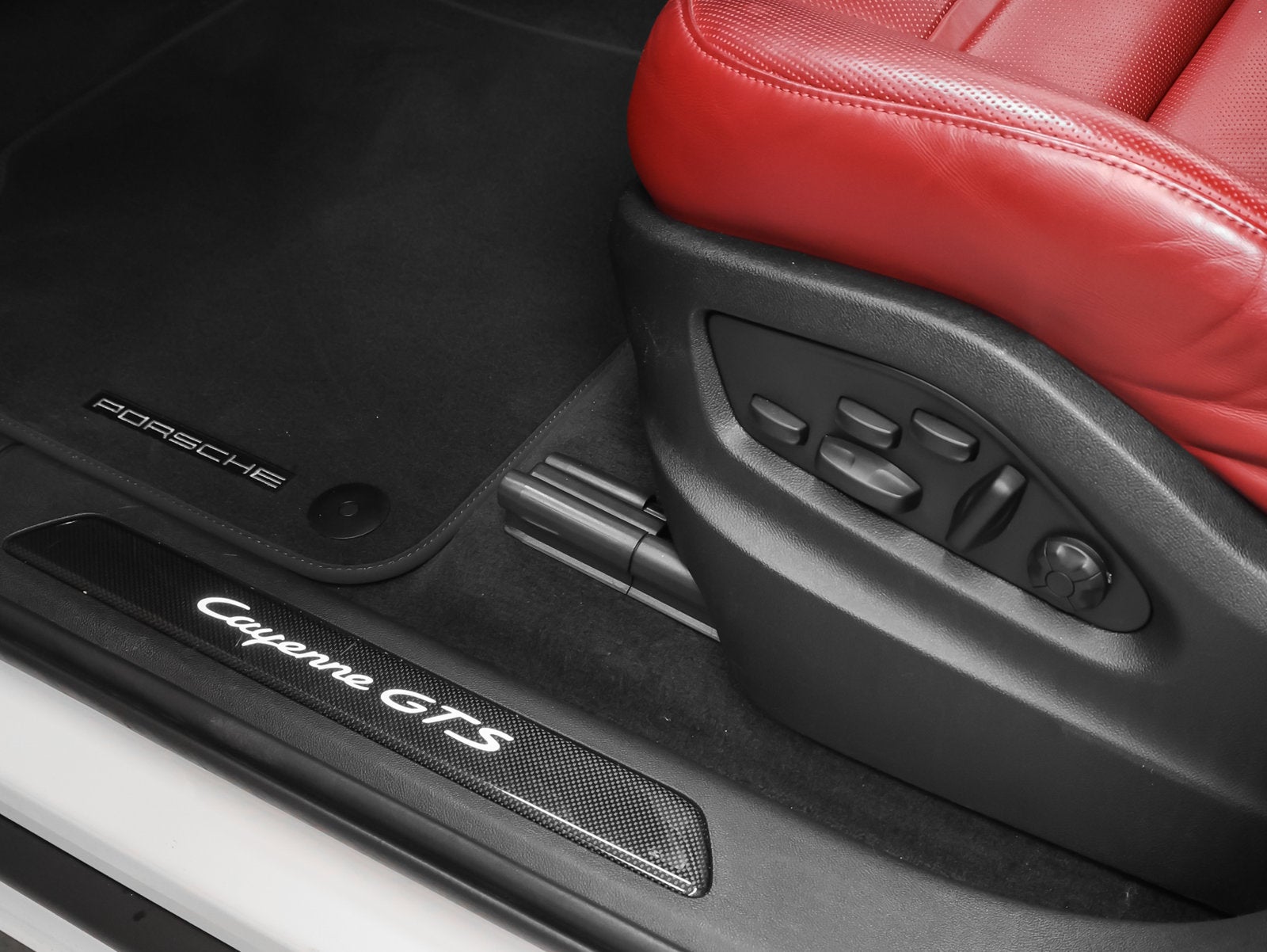 2022 Porsche Cayenne Cayenne GTS Coupe