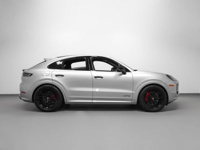 2025 Porsche Cayenne Coupe GTS
