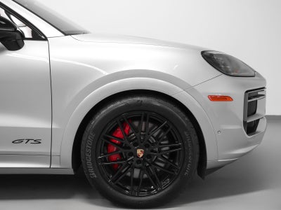 2025 Porsche Cayenne Coupe GTS