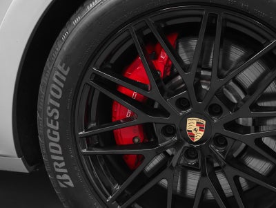 2025 Porsche Cayenne Coupe GTS