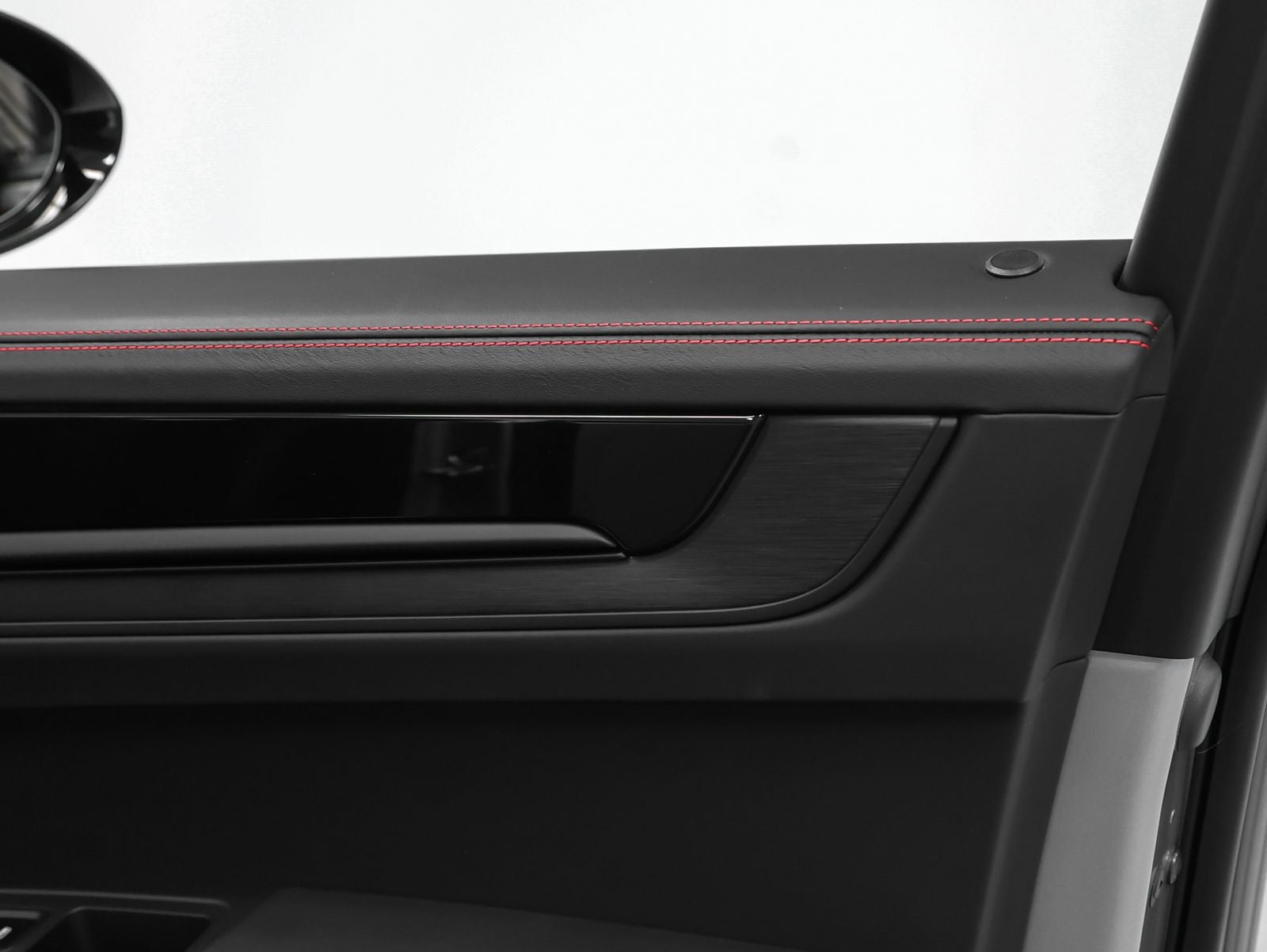 2025 Porsche Cayenne Coupe GTS