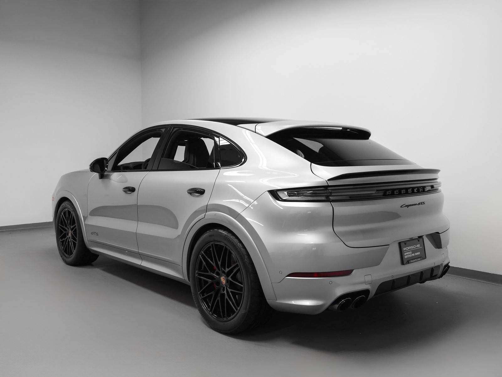 2025 Porsche Cayenne Coupe GTS