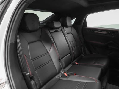 2025 Porsche Cayenne Coupe GTS