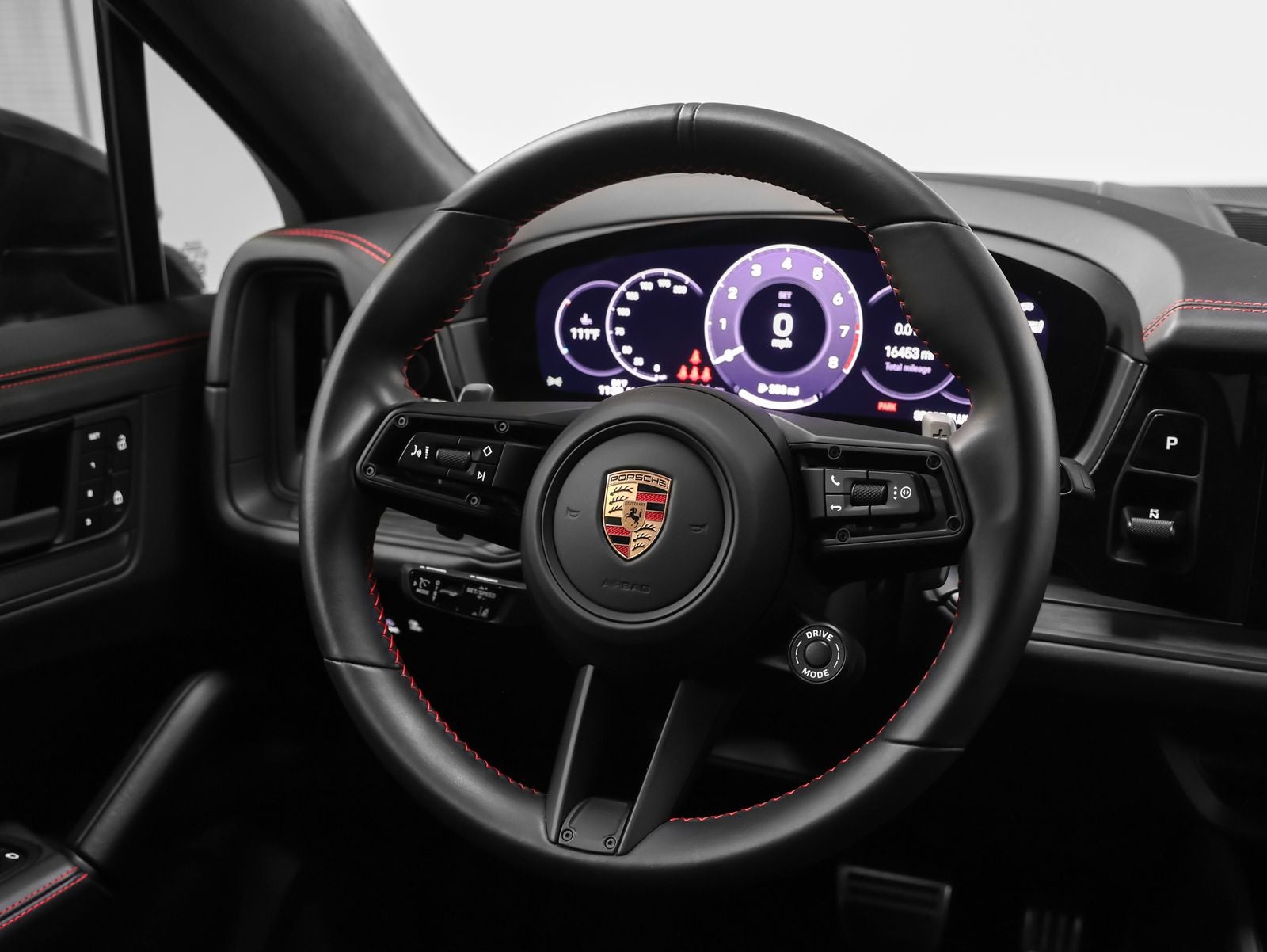 2025 Porsche Cayenne Coupe GTS