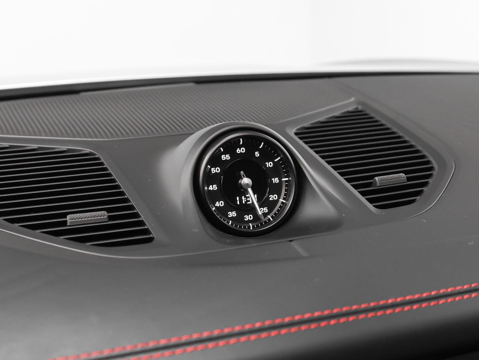 2025 Porsche Cayenne Coupe GTS