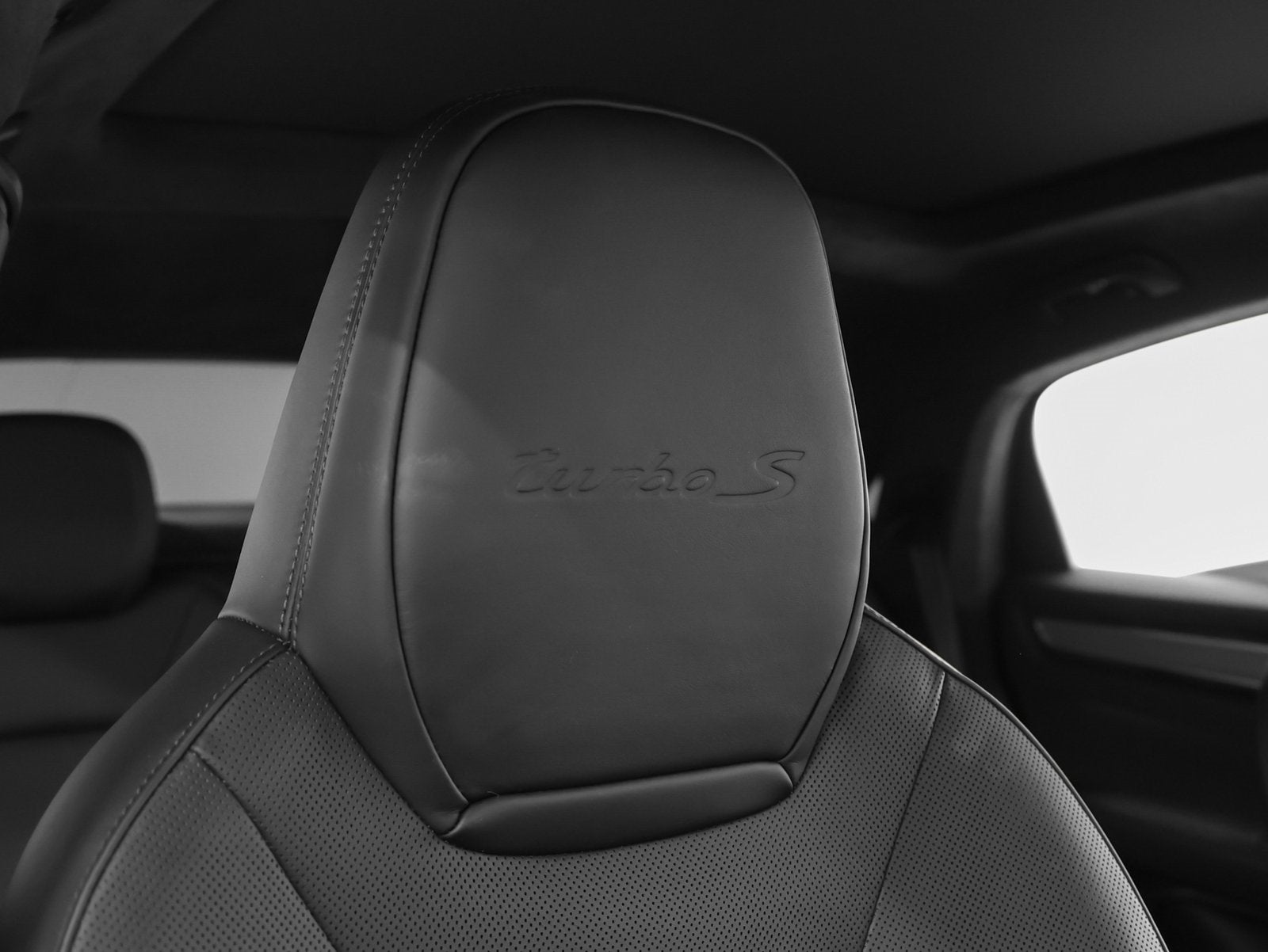 2022 Porsche Cayenne Cayenne Turbo S E-Hybrid Coupe