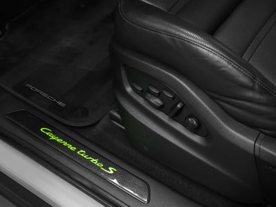 2022 Porsche Cayenne Cayenne Turbo S E-Hybrid Coupe