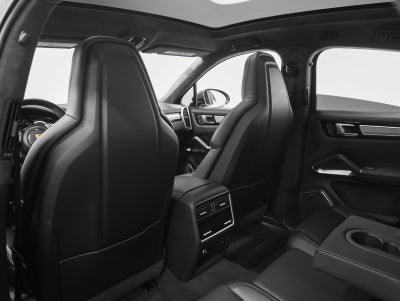 2022 Porsche Cayenne Cayenne Turbo S E-Hybrid Coupe