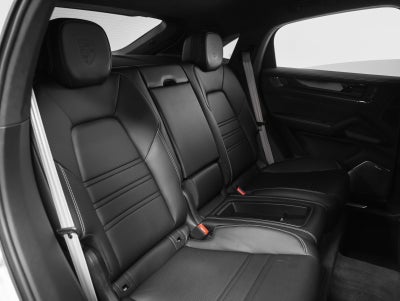 2025 Porsche Cayenne Turbo GT