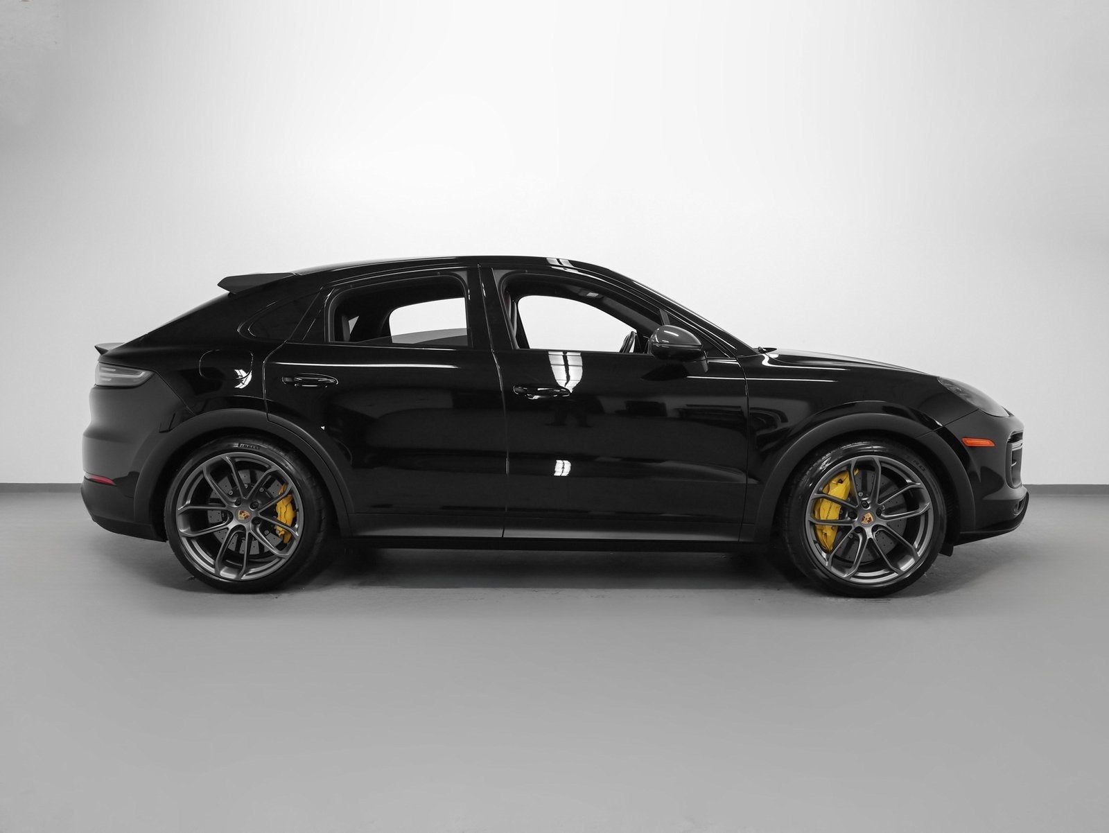 2023 Porsche Cayenne Coupe Turbo GT